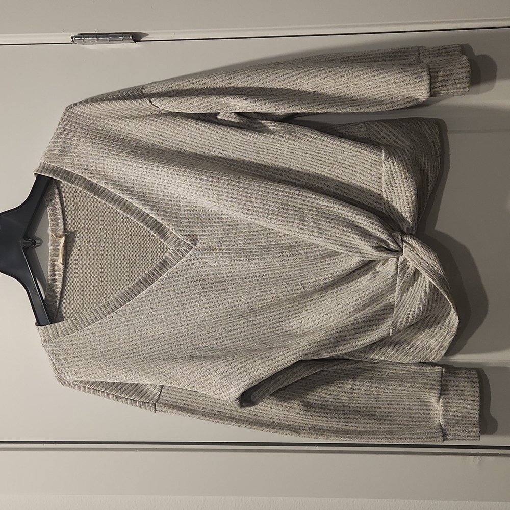 Lush Gray Long sleeved Top size L